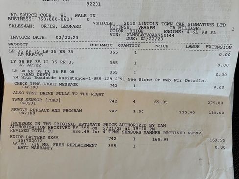 Used 2010 Lincoln Town Car Signature Limited image 17