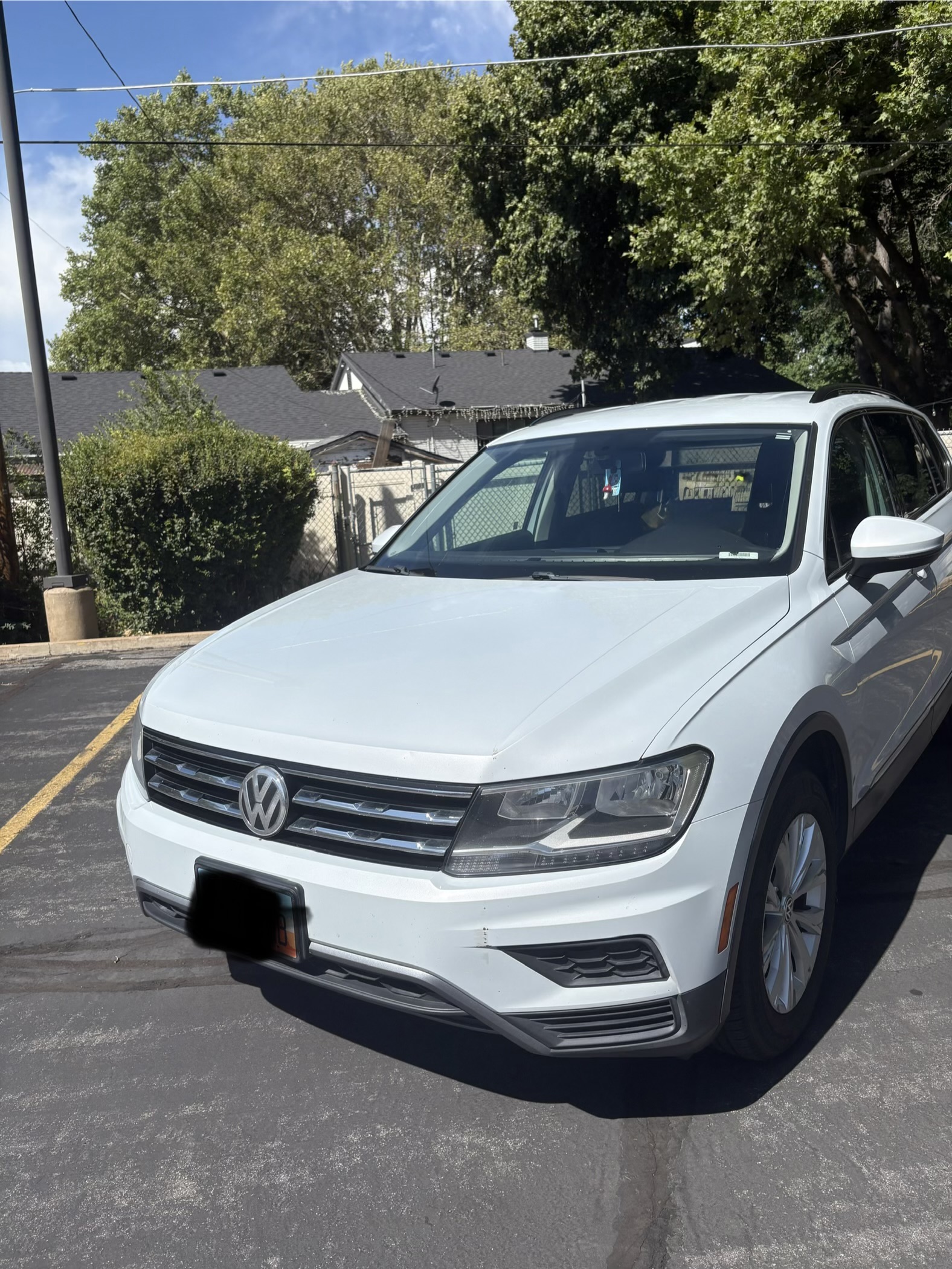 Used 2018 Volkswagen Tiguan SE FWD image 1