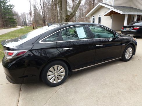 Used 2017 Hyundai Sonata SE image 18