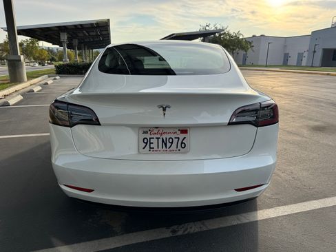 Used 2023 Tesla Model 3 Standard Range RWD image 8