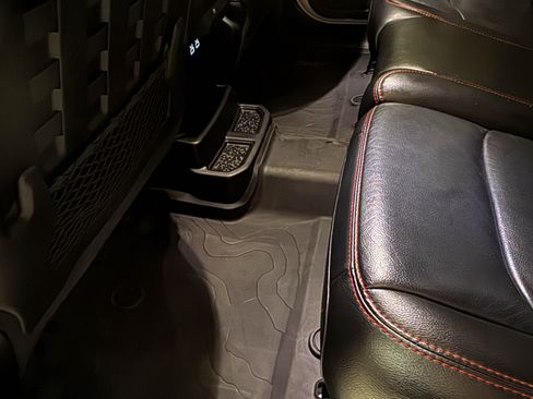 Used 2019 Jeep Wrangler Unlimited Rubicon image 14