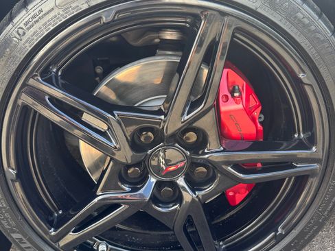 Used 2022 Chevrolet Corvette Stingray Coupe w/ 1LT image 14