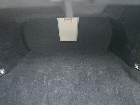 Used 2016 Hyundai Genesis 3.8 image 17