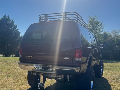 Used 2000 Ford Excursion Limited AWD/4WD image 4