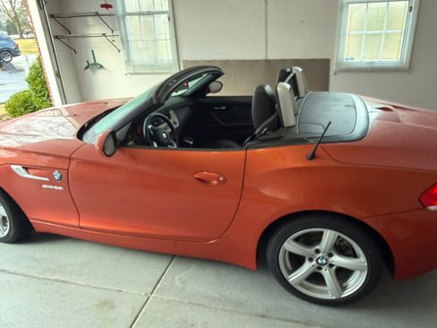 Used 2015 BMW Z4 sDrive28i image 6