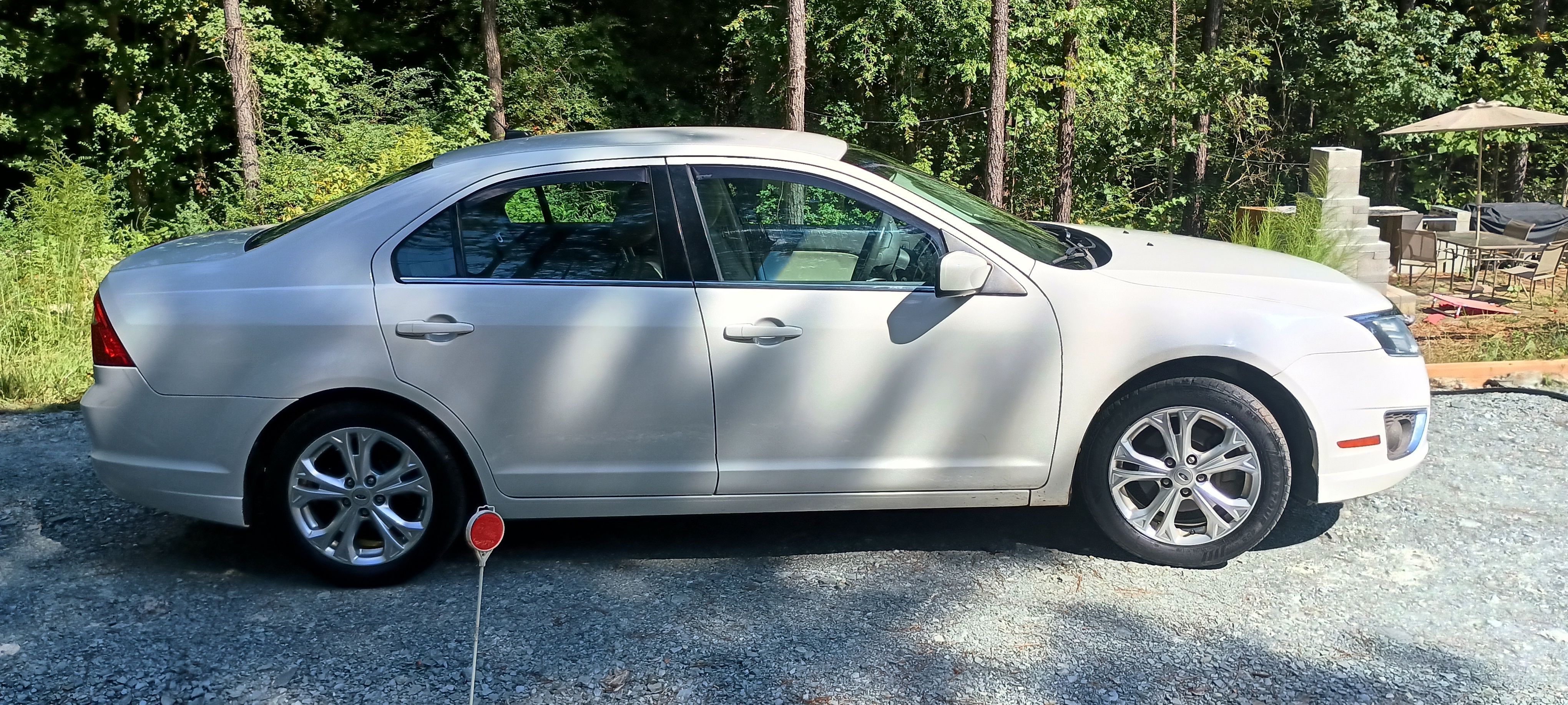Used 2011 Ford Fusion SEL FWD image 1