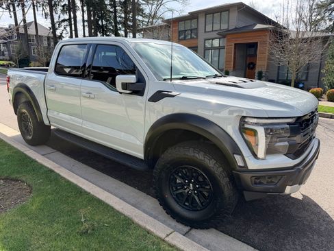 Used 2024 Ford F150 Raptor image 2