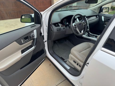 Used 2013 Ford Edge Limited image 12
