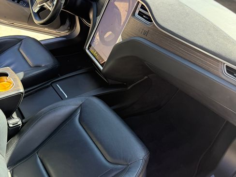 Used 2017 Tesla Model S 75 image 20