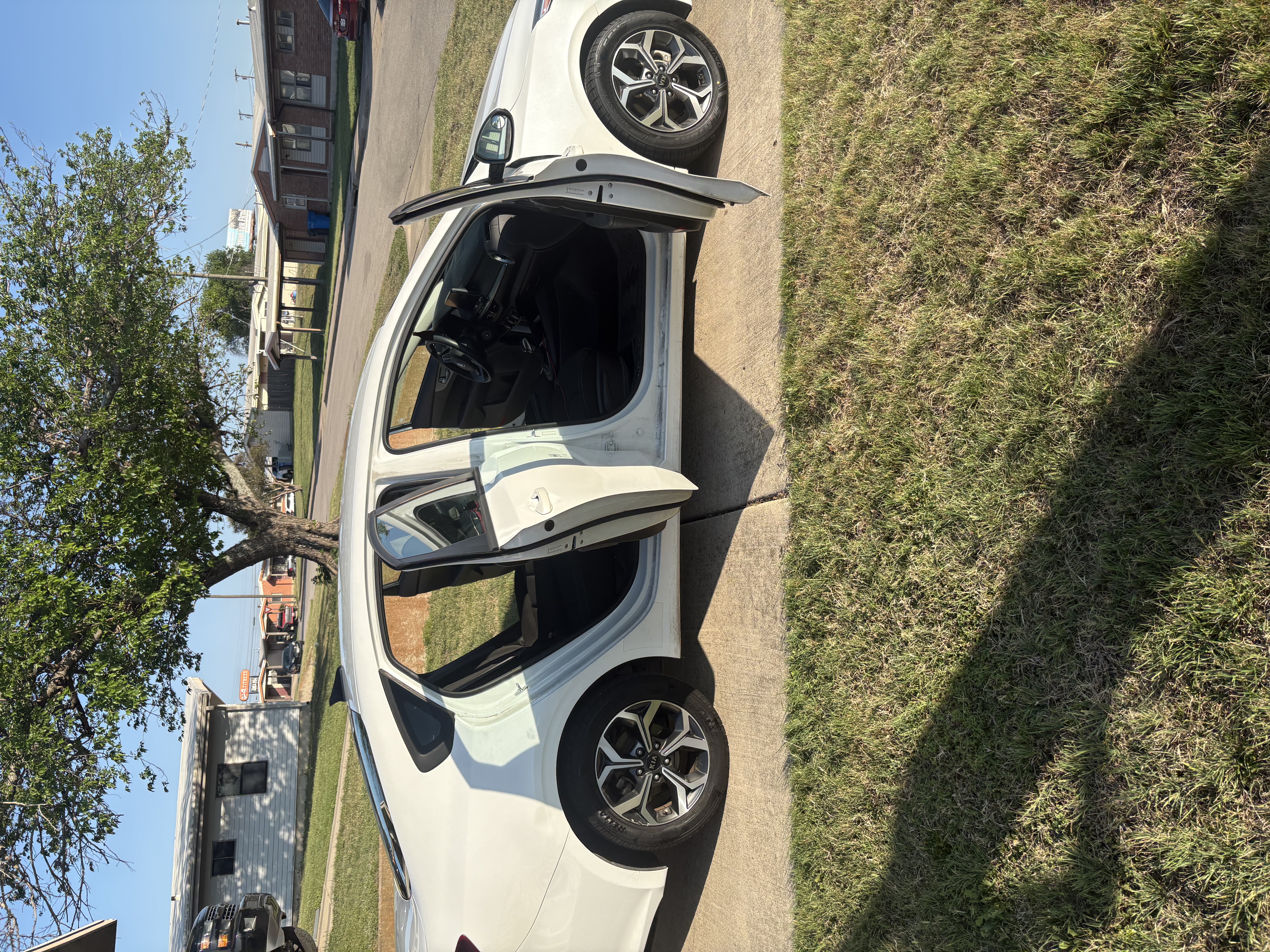 Used 2021 Kia Forte LXS FWD image 5