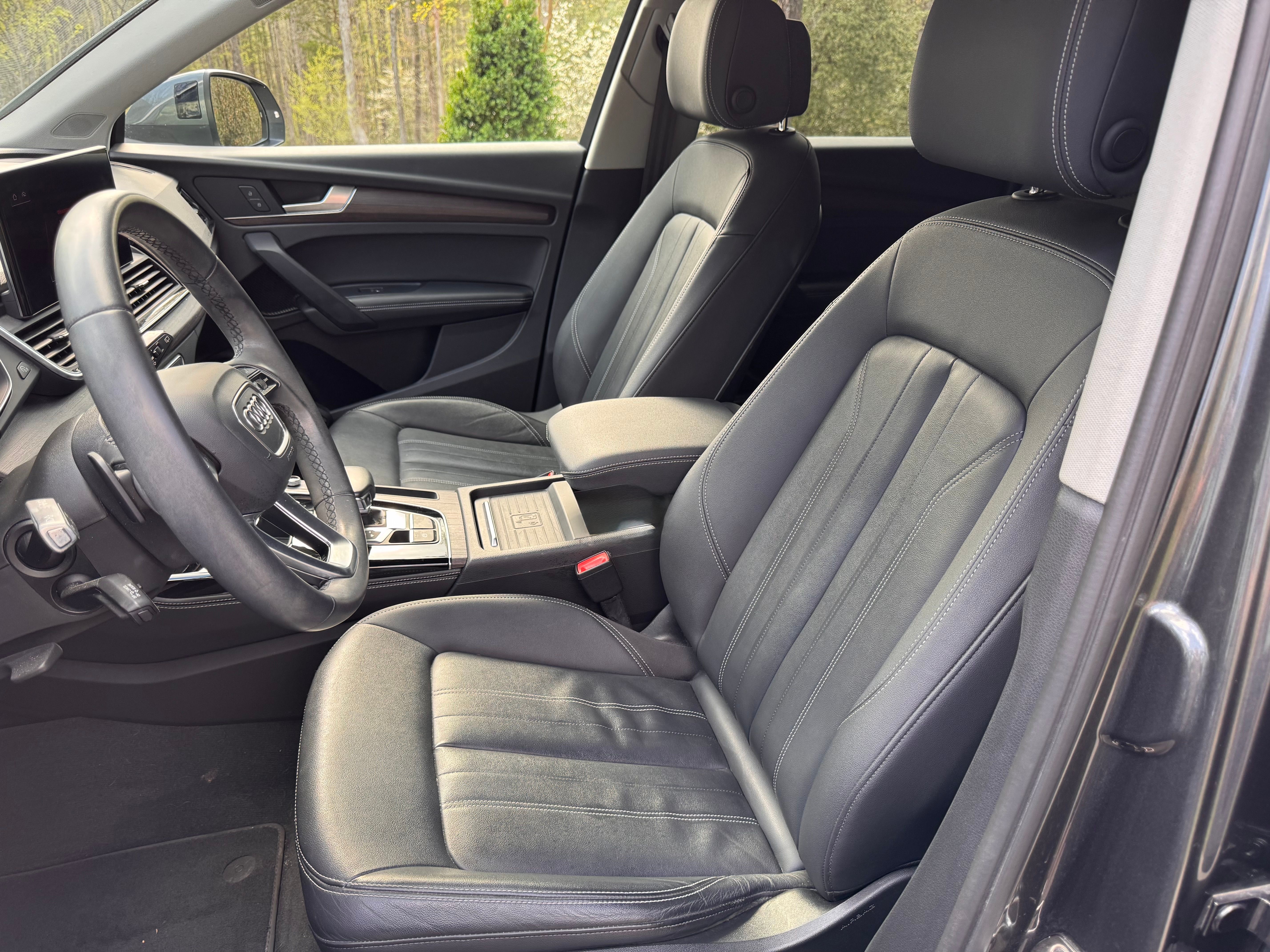 Used 2021 Audi Q5 e Premium Plus w/ Premium Plus Package AWD/4WD image 17