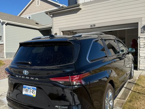 Used 2024 Toyota Sienna Platinum image 5