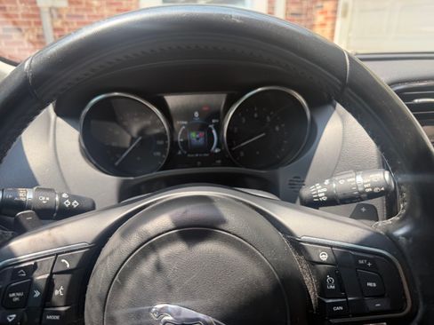 Used 2017 Jaguar F-PACE Premium AWD/4WD image 15
