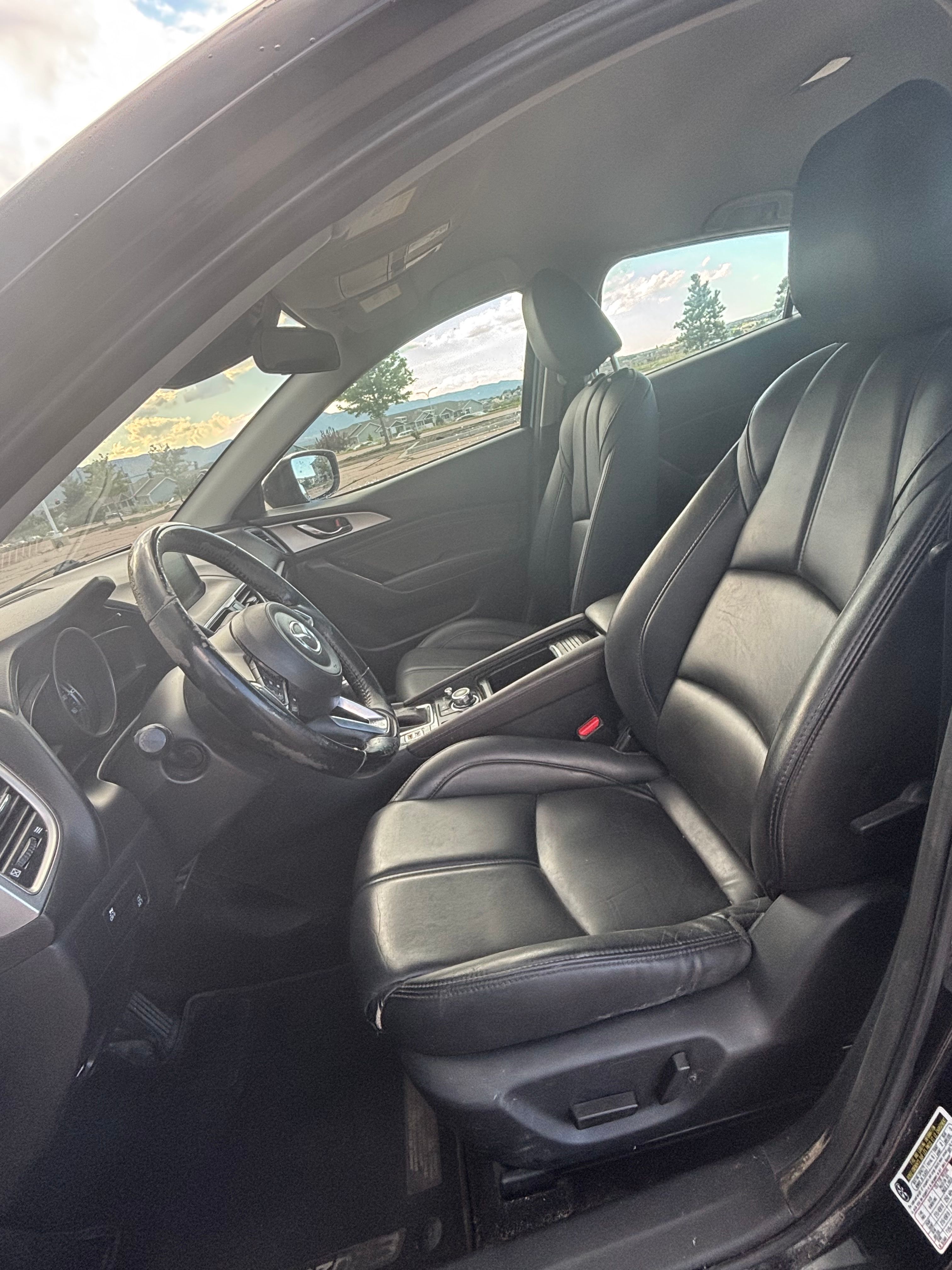 Used 2018 MAZDA MAZDA3 Touring FWD image 5