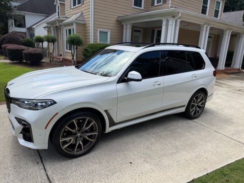 Used 2021 BMW X7 M50i AWD/4WD image 2