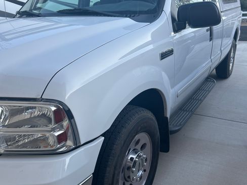 Used 2005 Ford F250 XLT image 1