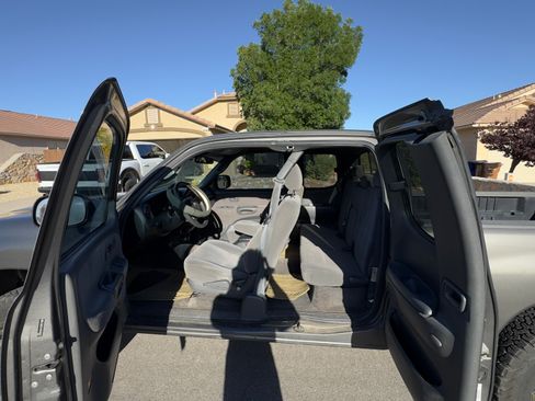 Used 2006 Toyota Tundra SR5 RWD image 2