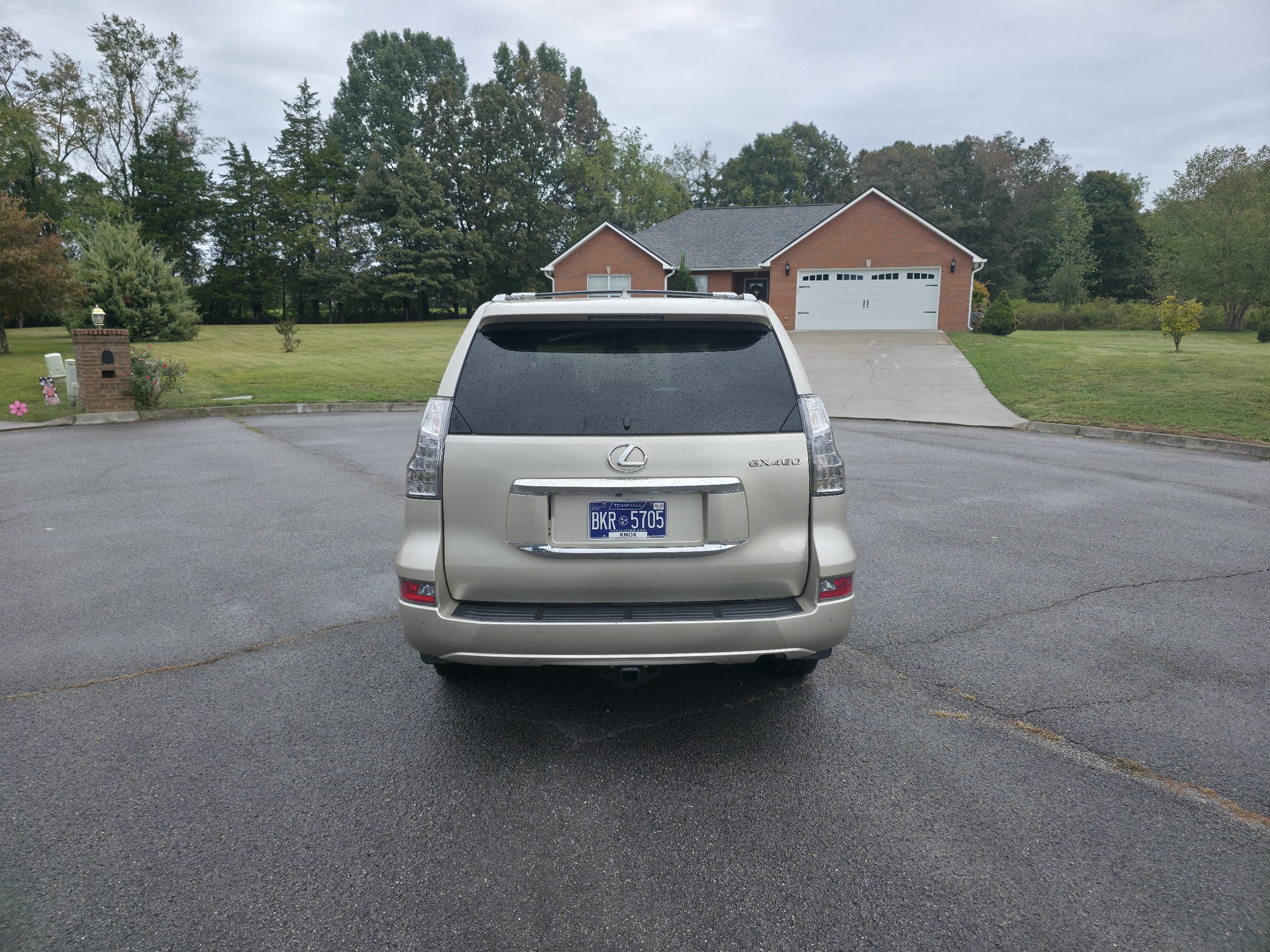 Used 2016 Lexus GX 460 w/ Premium Package AWD/4WD image 12