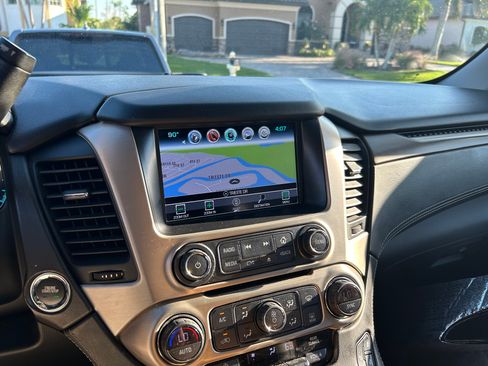 Used 2018 GMC Yukon Denali w/ Open Road Package image 15