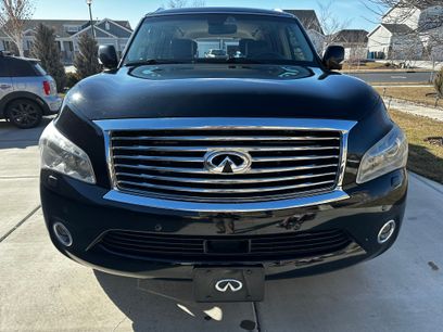 Used 2014 INFINITI QX80 4WD w/ Deluxe Touring Package