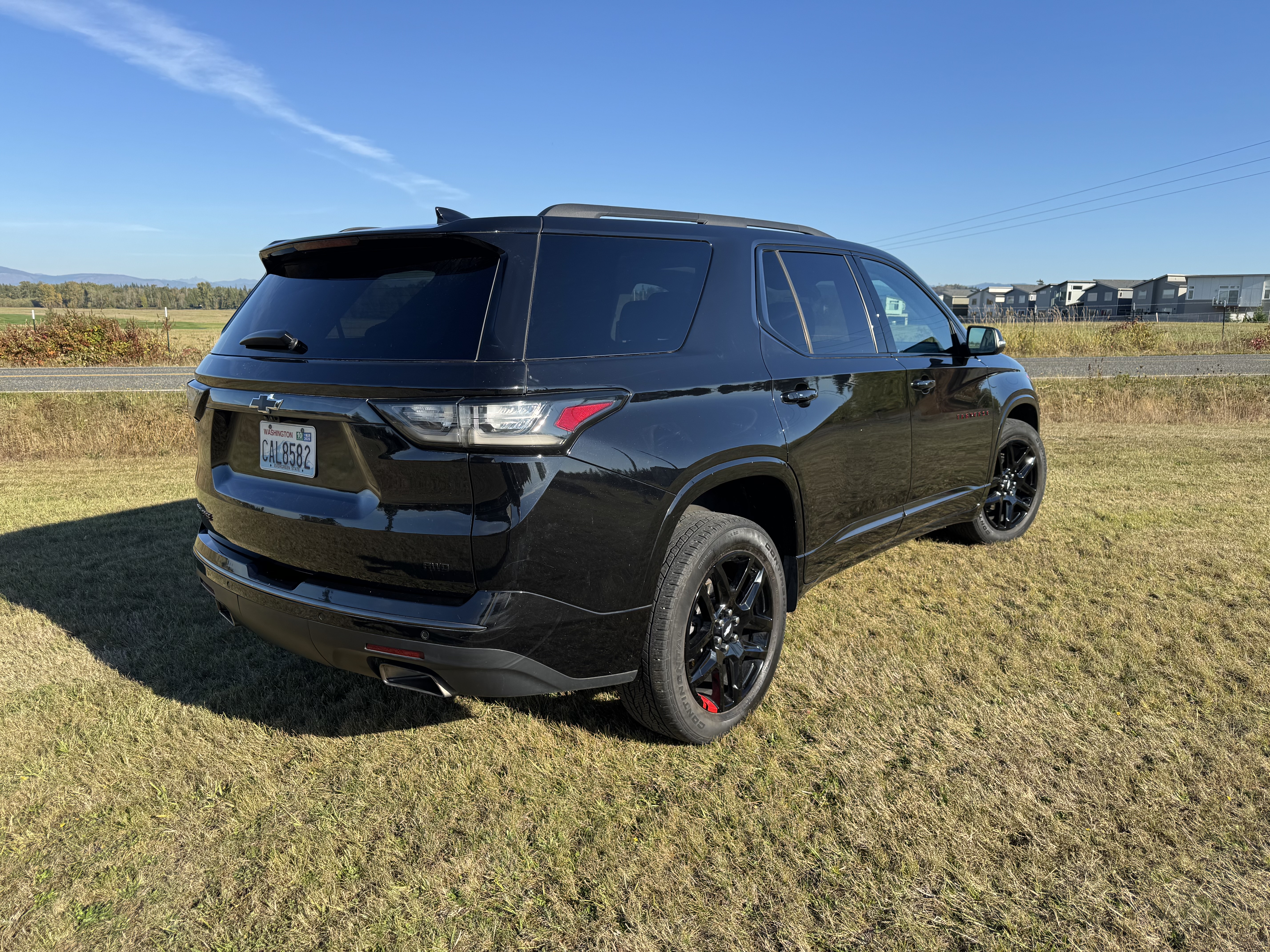 Used 2021 Chevrolet Traverse Premier w/ Redline Edition AWD/4WD image 6
