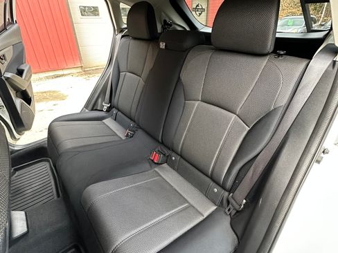 Used 2021 Subaru Crosstrek 2.0i AWD/4WD image 14