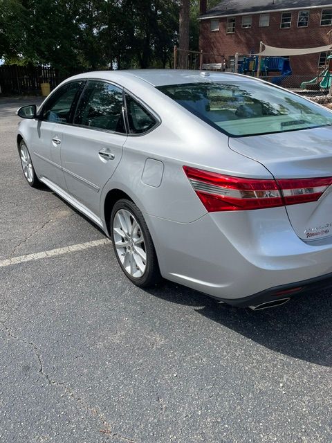 Used 2013 Toyota Avalon XLE Touring FWD image 4