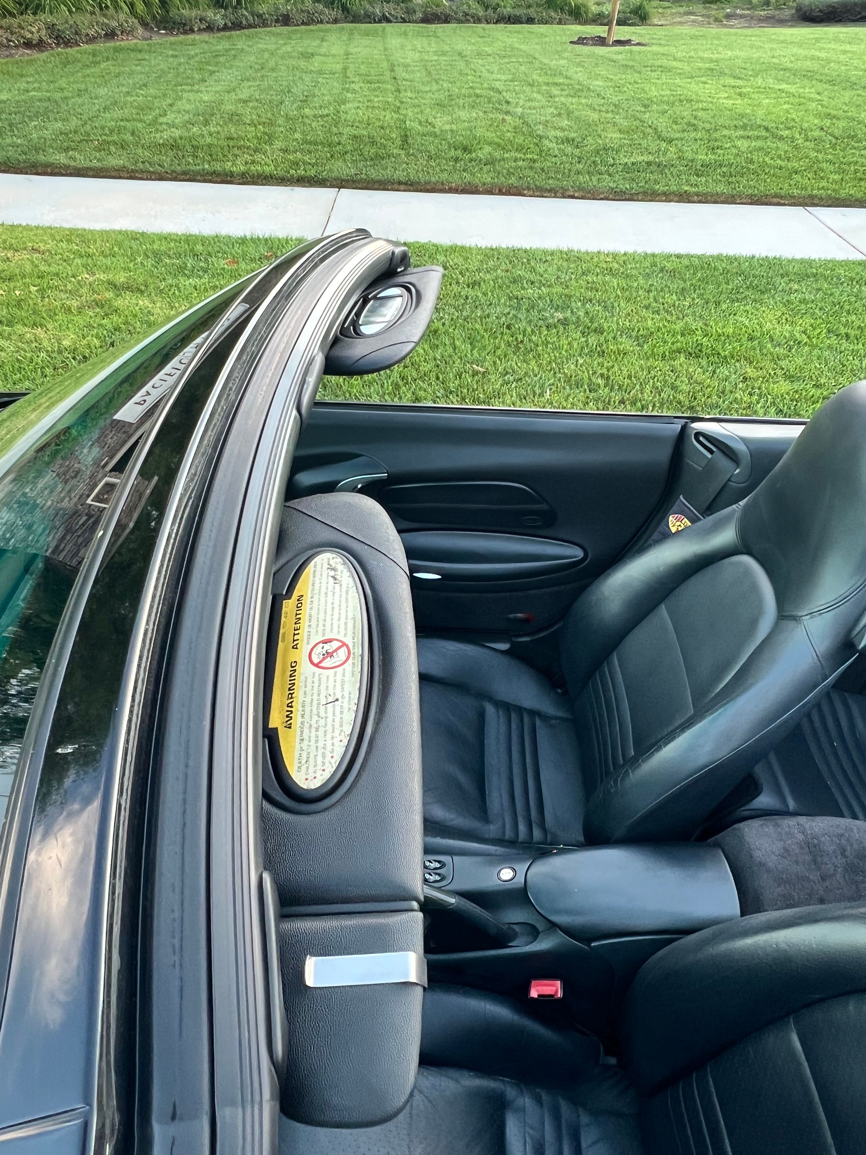 Used 1999 Porsche 911 Cabriolet image 14