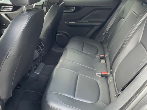 Used 2019 Jaguar F-PACE Premium AWD/4WD image 15