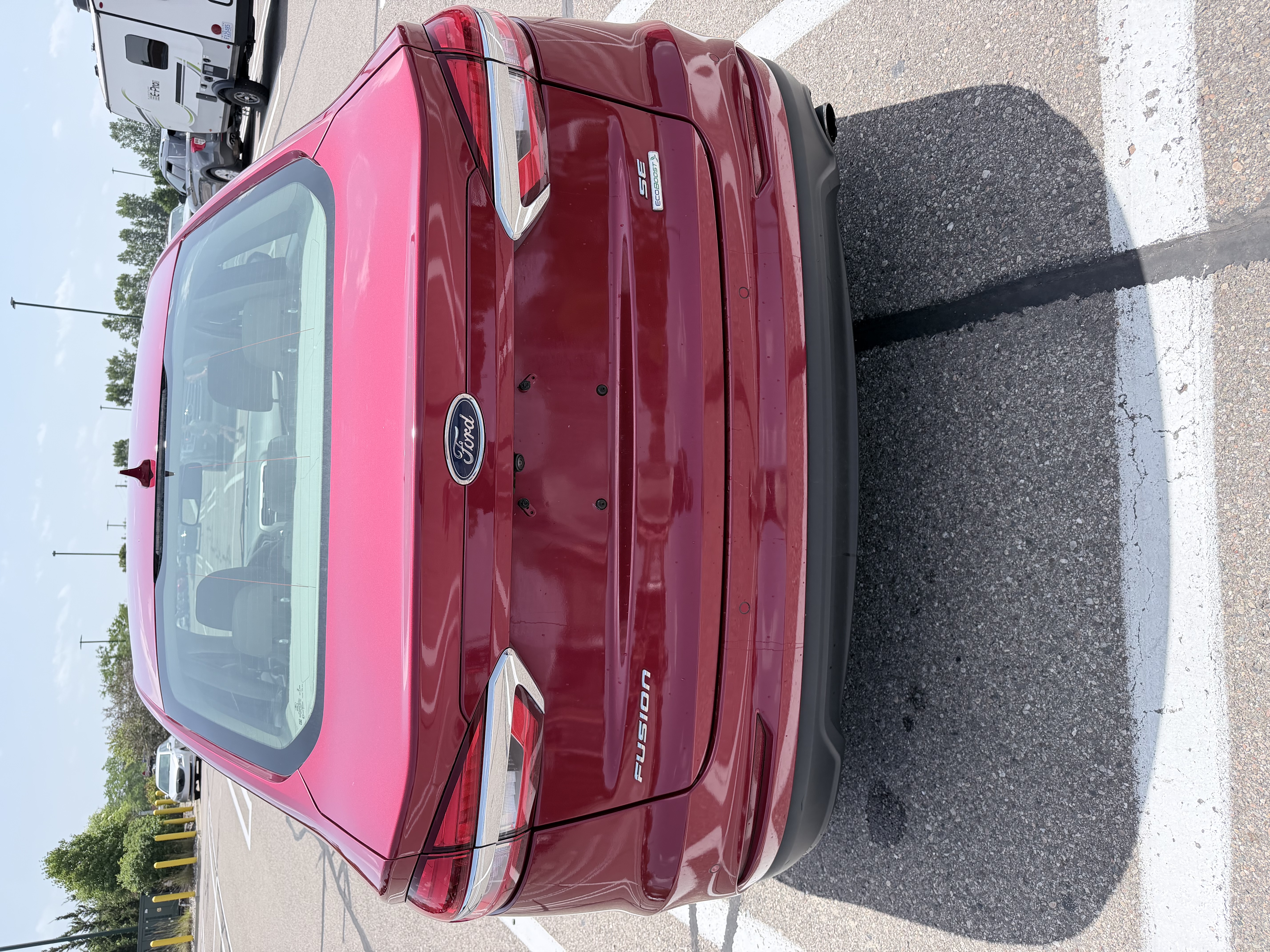 Used 2020 Ford Fusion SE FWD image 5