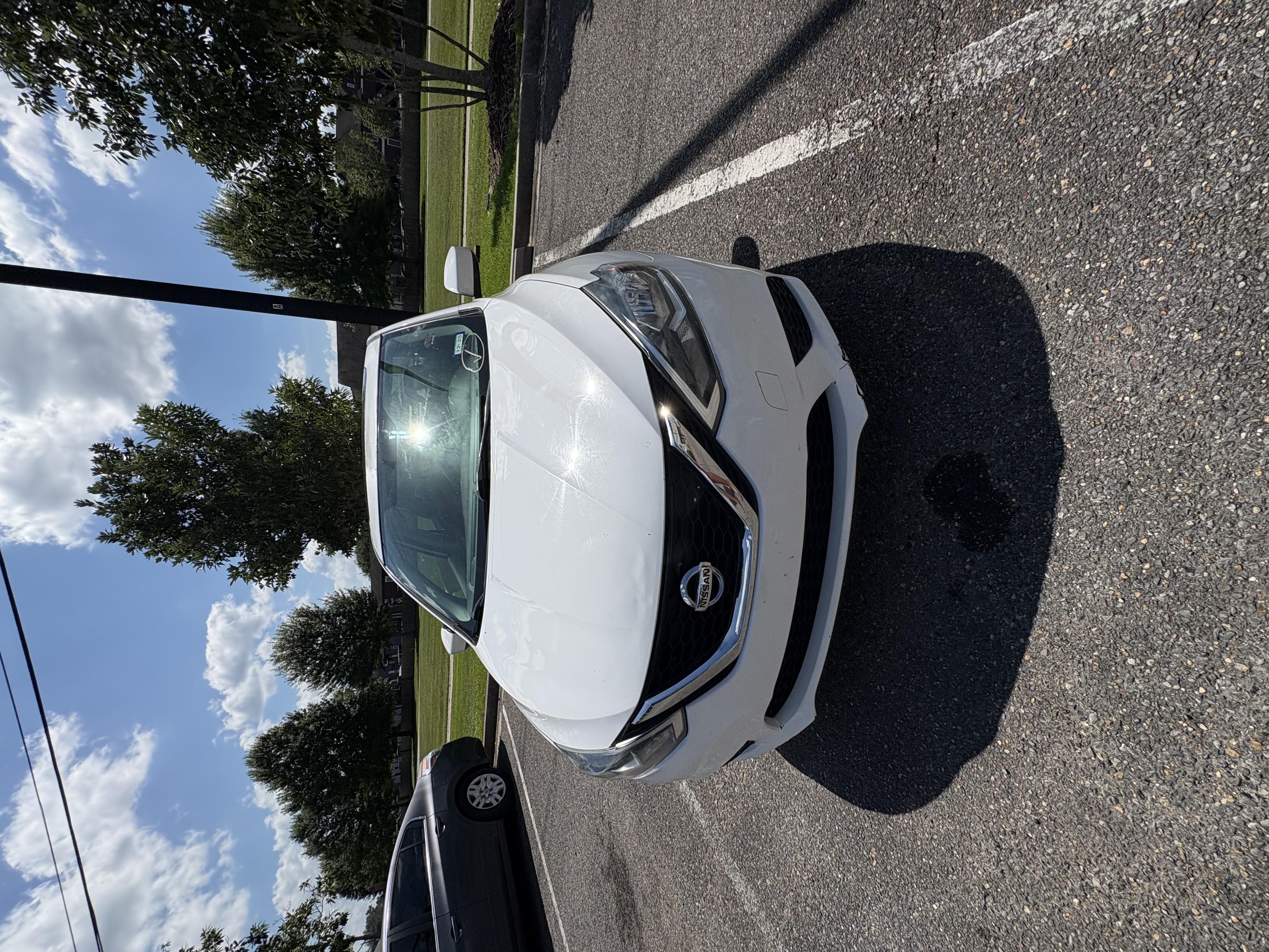 Used 2017 Nissan Sentra SV w/ Style Package FWD image 2