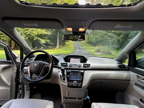 Used 2014 Honda Odyssey EX-L image 13