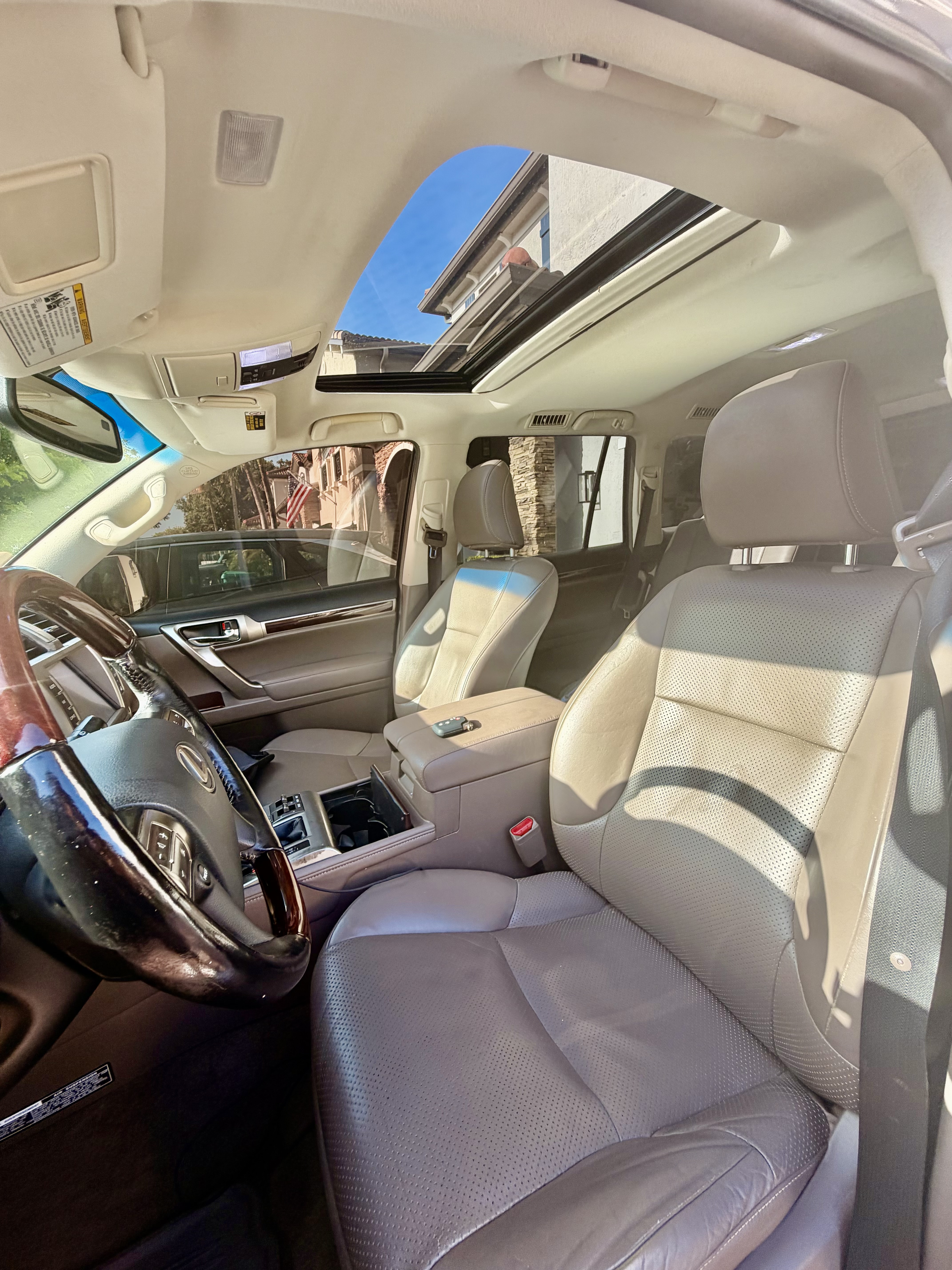 Used 2017 Lexus GX 460 Luxury AWD/4WD image 23