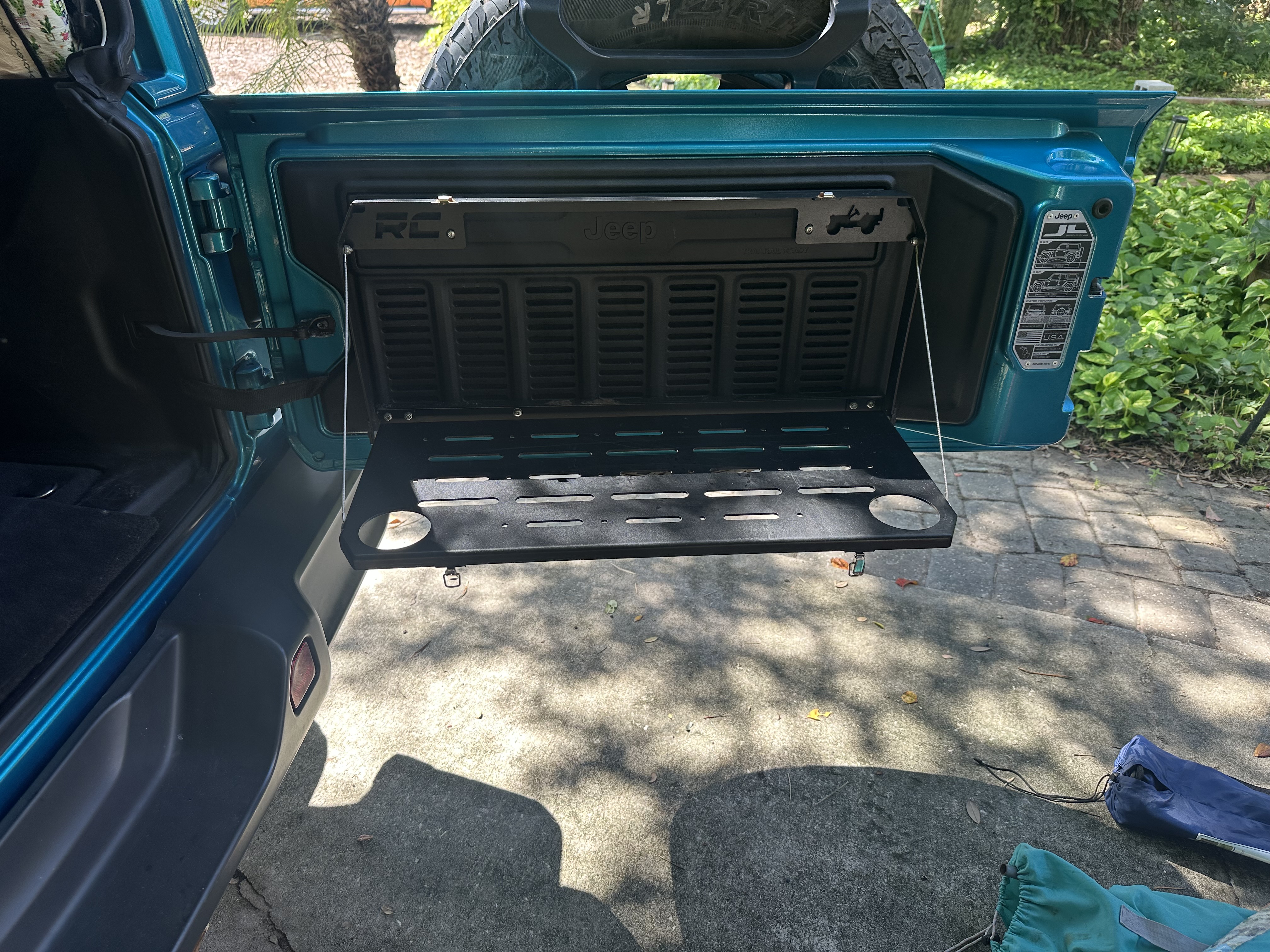 Used 2020 Jeep Wrangler Unlimited Sahara AWD/4WD image 20