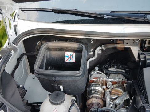 Used 2024 Mercedes-Benz Sprinter 2500 image 25