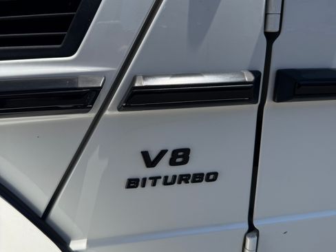Used 2015 Mercedes-Benz G 63 AMG 4MATIC image 11