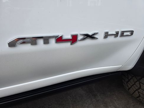 Used 2025 GMC Sierra 2500 AT4X AWD/4WD image 6