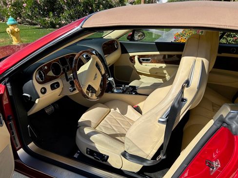 Used 2008 Bentley Continental GTC image 2