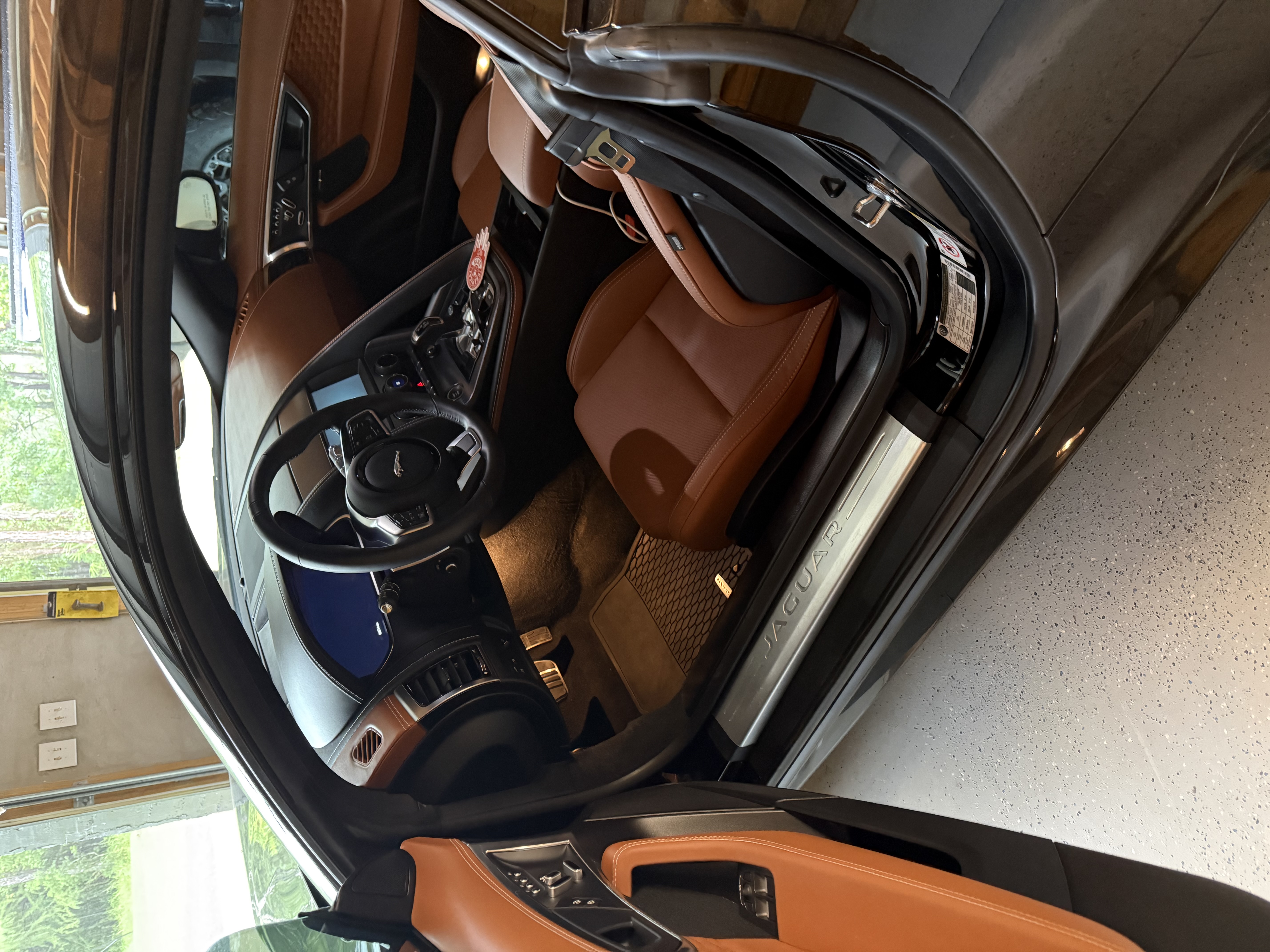 Used 2024 Jaguar F-TYPE R-Dynamic RWD image 8