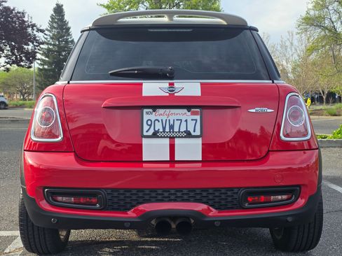 Used 2011 MINI Cooper John Cooper Works image 8