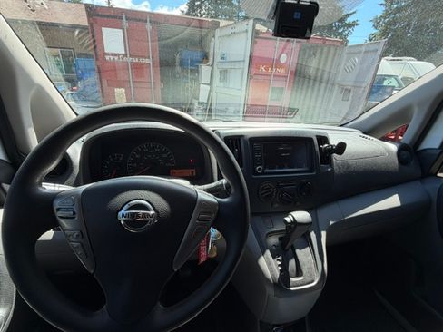 Used 2020 Nissan NV200 SV FWD image 9