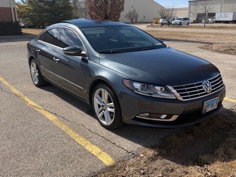 Used 2014 Volkswagen CC Executive image 2