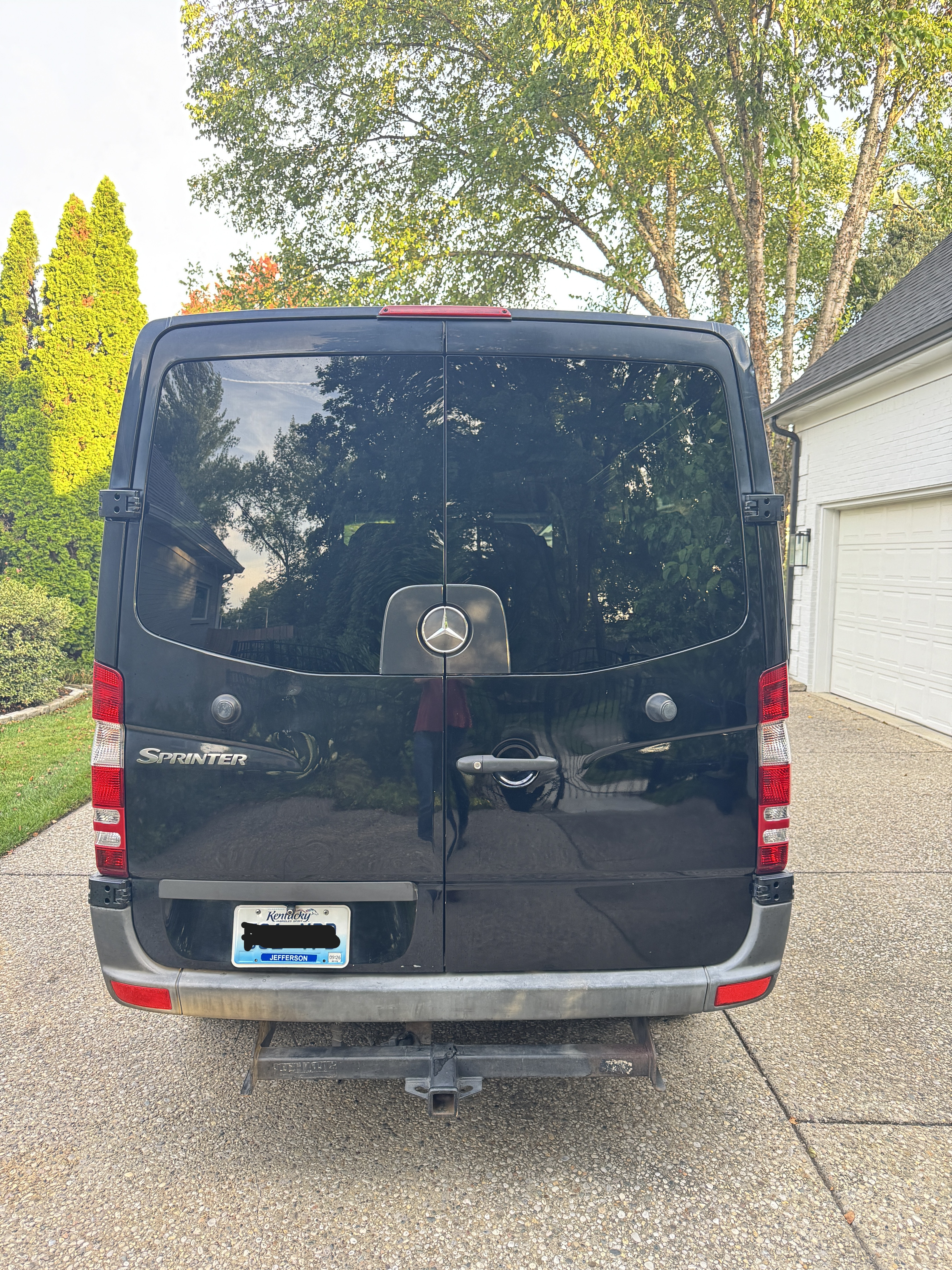 Used 2011 Mercedes-Benz Sprinter 2500 image 4