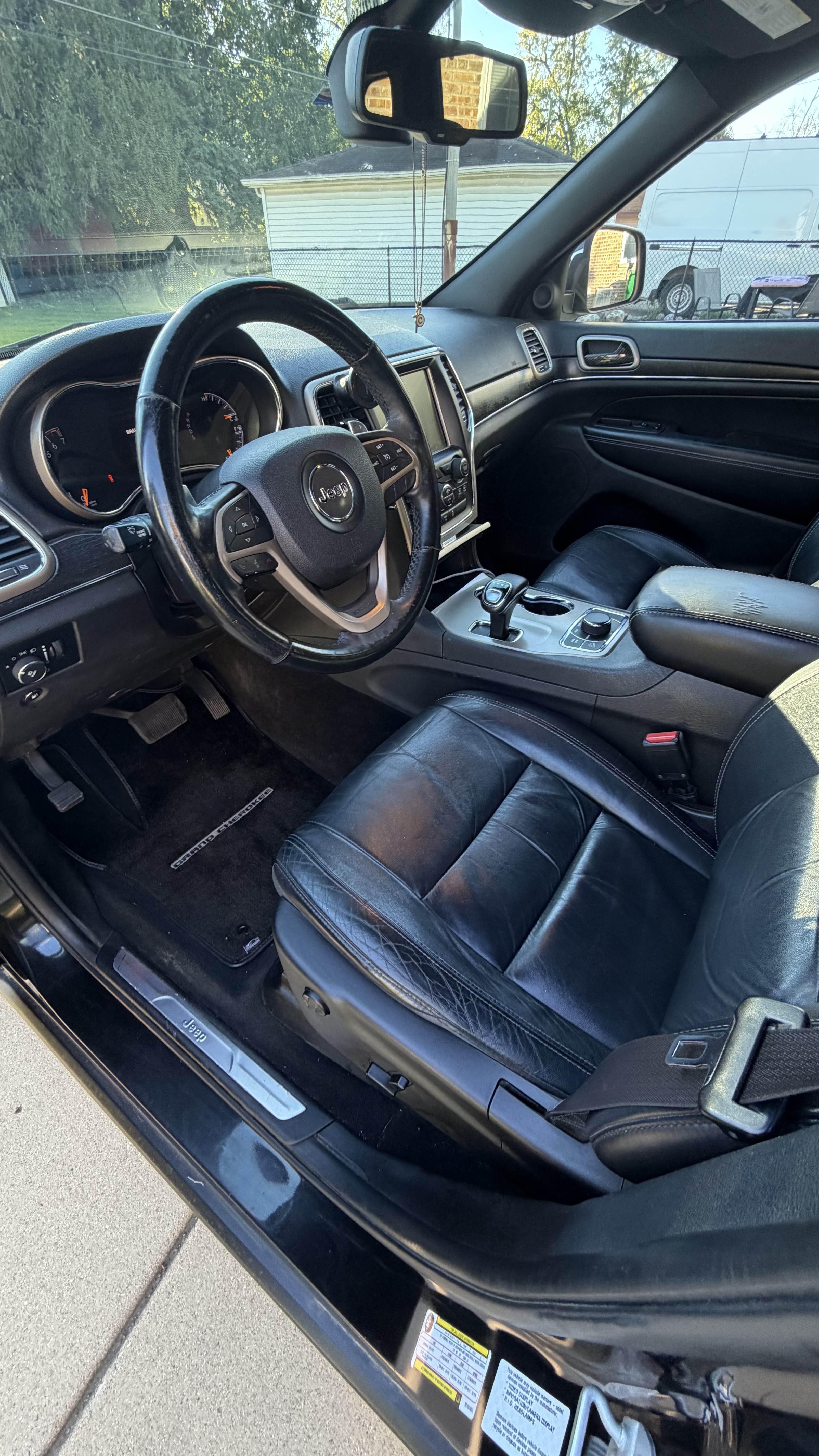 Used 2014 Jeep Grand Cherokee Limited AWD/4WD image 10