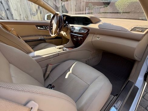 Used 2014 Mercedes-Benz CL 550 4MATIC image 15