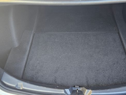 Used 2023 Tesla Model 3 Standard Range image 18