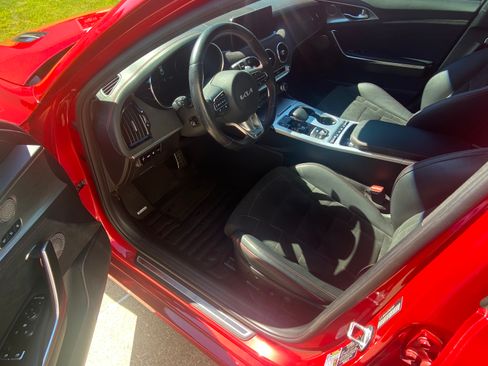Used 2023 Kia Stinger GT2 AWD/4WD image 8