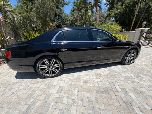 Used 2016 Bentley Flying Spur W12 AWD/4WD image 1