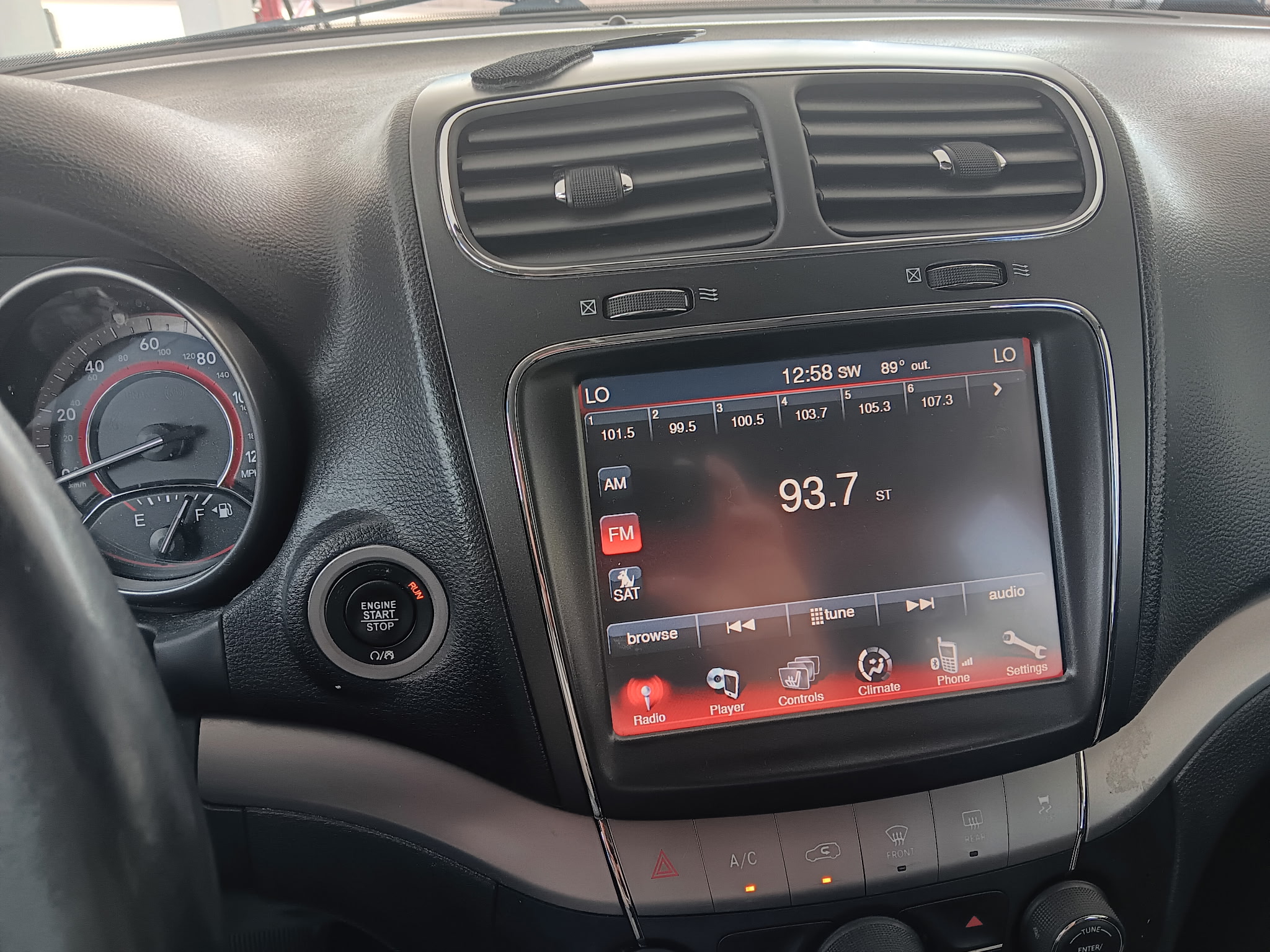 Used 2017 Dodge Journey Crossroad w/ Popular Equipment Group AWD/4WD image 9