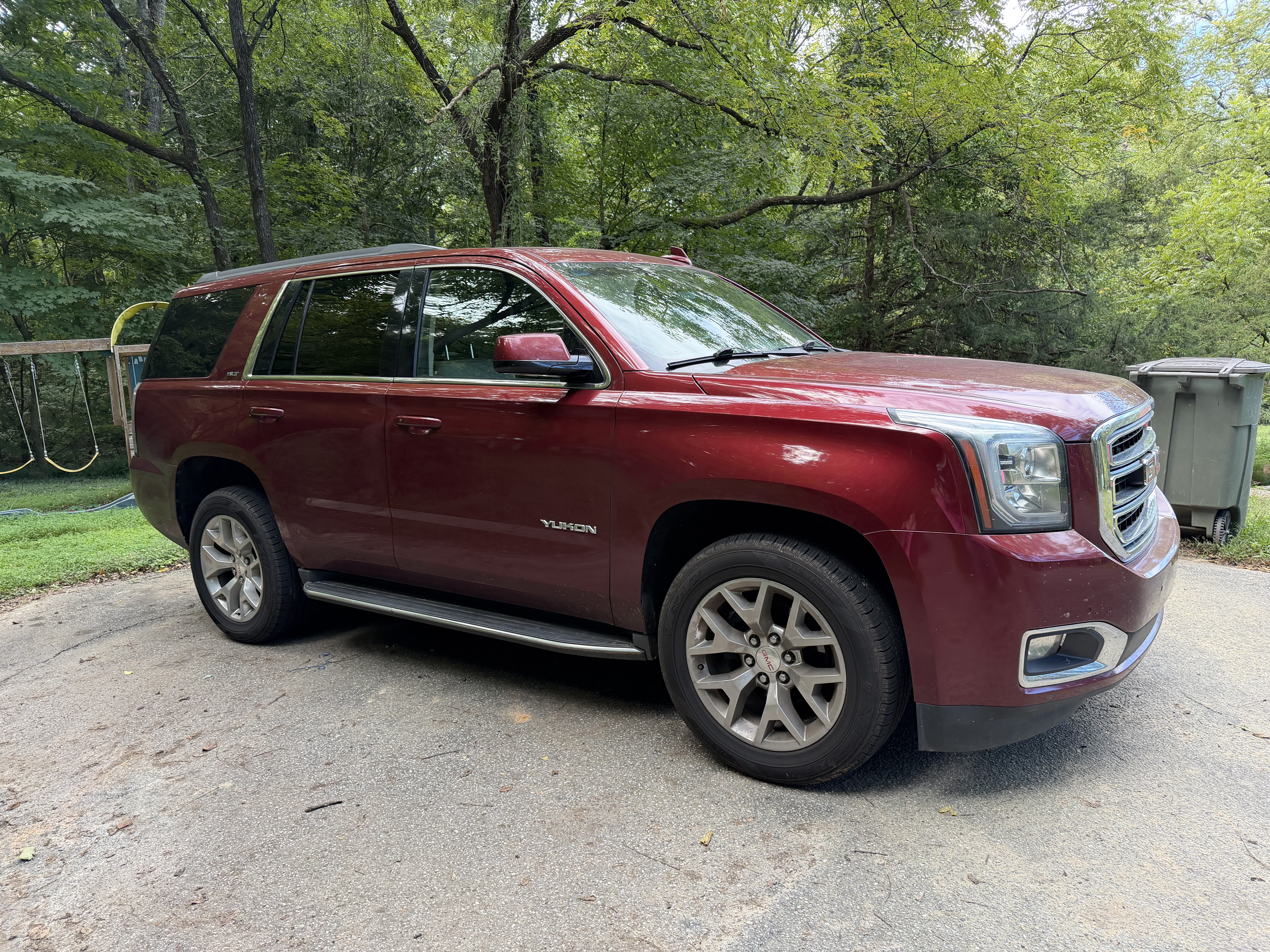 Used 2019 GMC Yukon SLT w/ HD Trailering Package RWD image 1